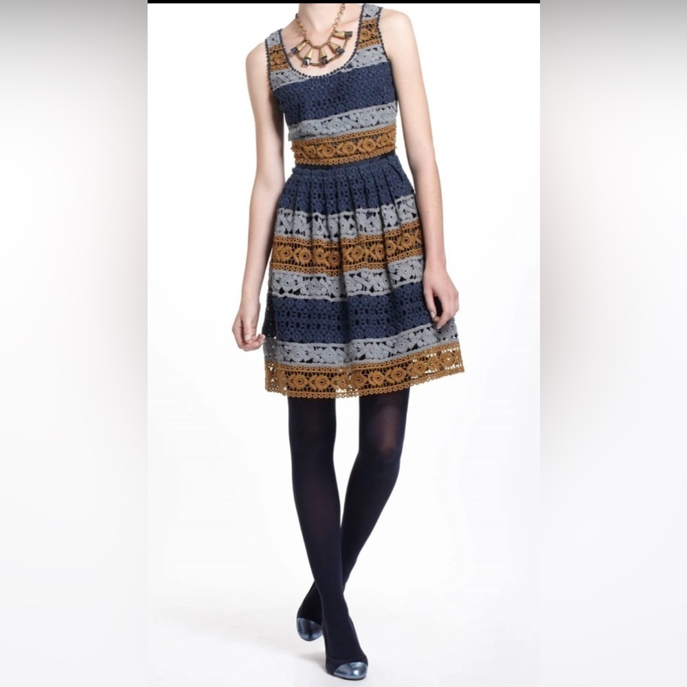 Maeve Fit-and-Flare Crochet Striated Lace Dress Sz 0 Blue Mot ANTHROPOLOGIE (z)